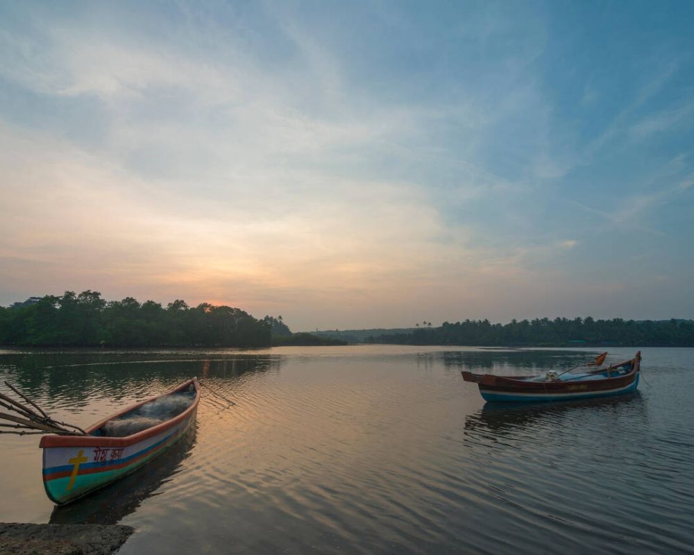 Achara Beach, Malvan