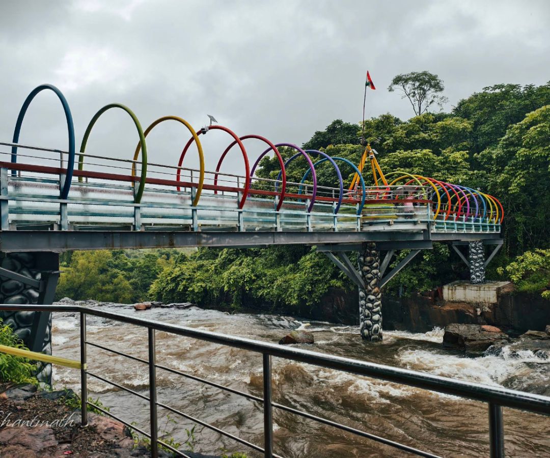 Napne Waterfall & Glass Bridge