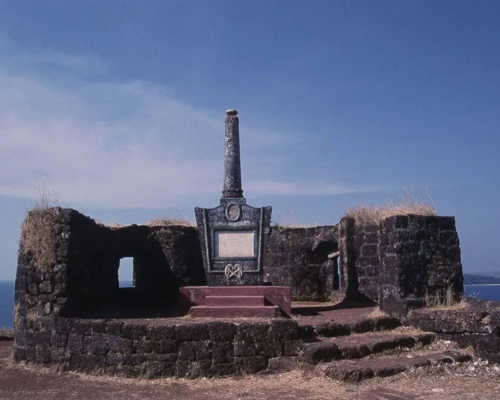 Ratnadurg Fort (Bhagawati Fort)