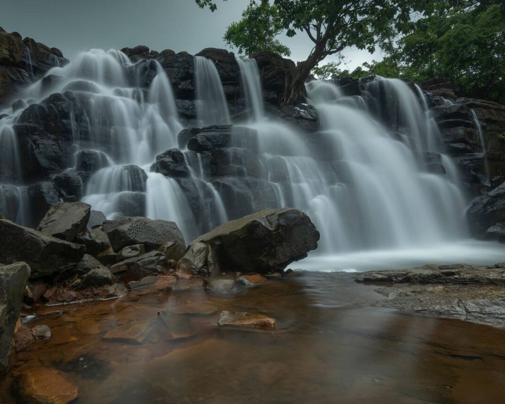 Savdav Waterfall Kankavli
