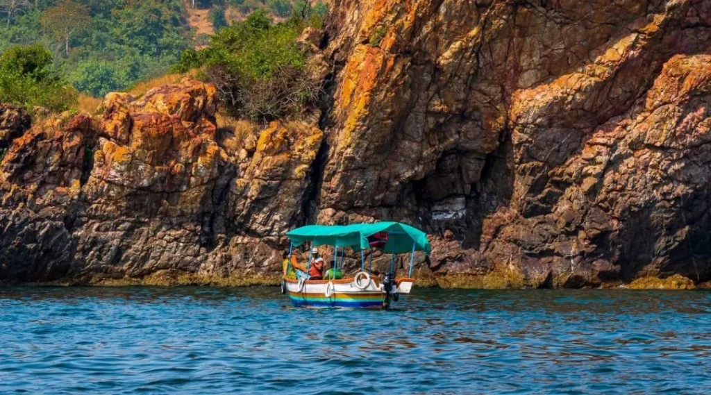 Top 10 Places to Visit in Malvan for a Perfect Trip