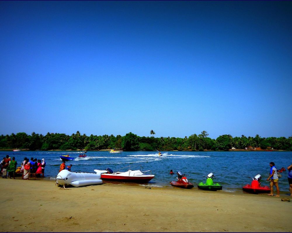 Tsunami Island, Devbag