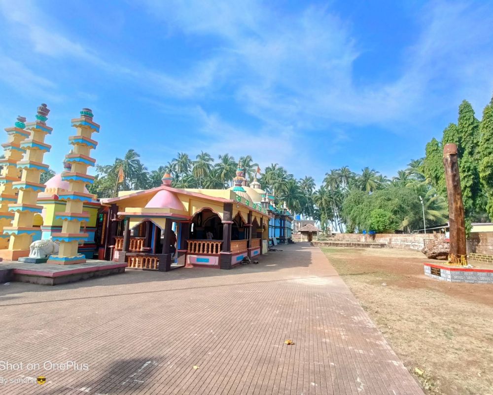 Velneshwar Beach - Ratnagiri