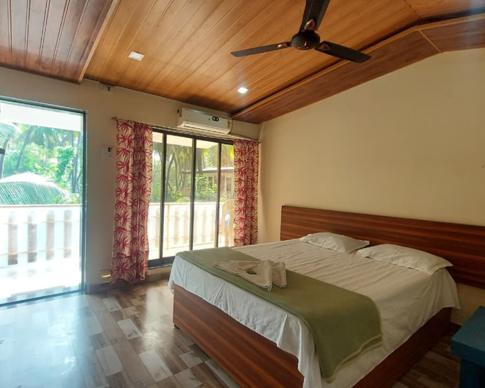 Coconut Garden Beach House – Family Friendly Stay in Tarkarli